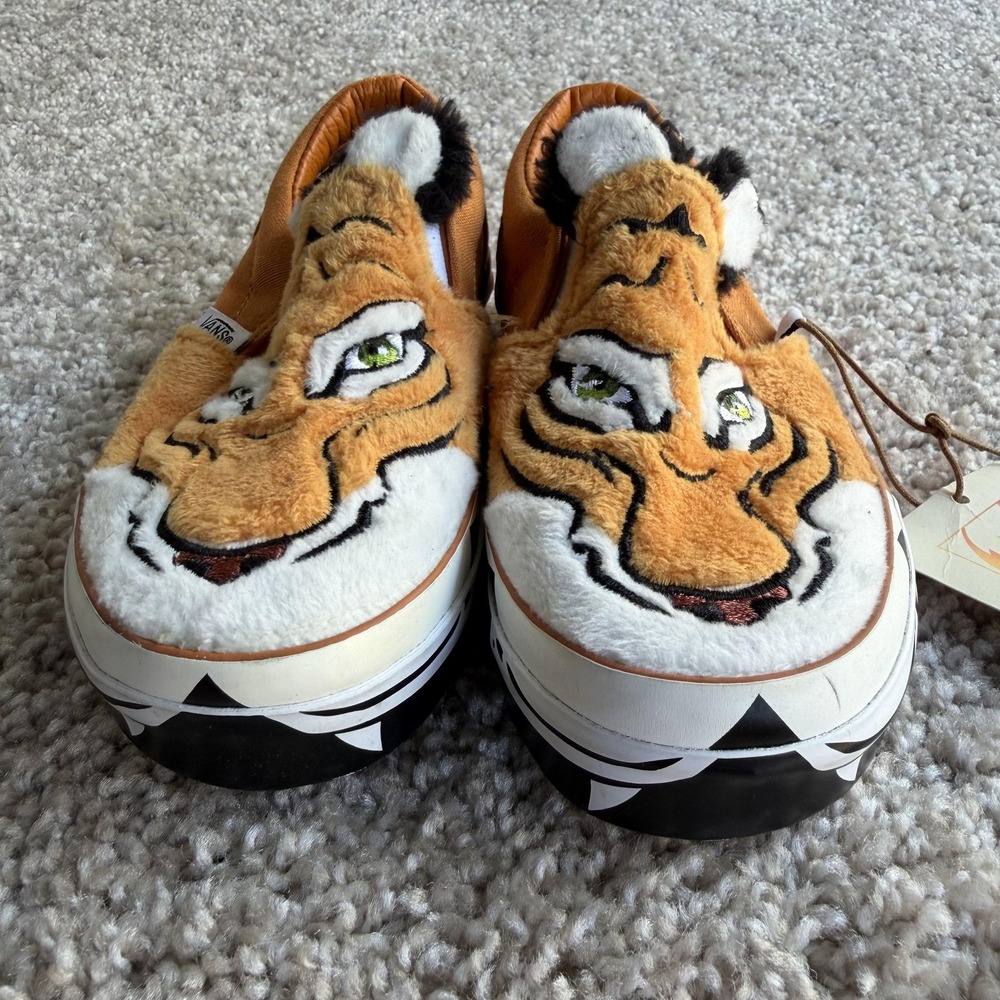 Vans Classic Slip-On Shoes Kids Size 10.5 Orange Tiger Faux Fur Project CAT